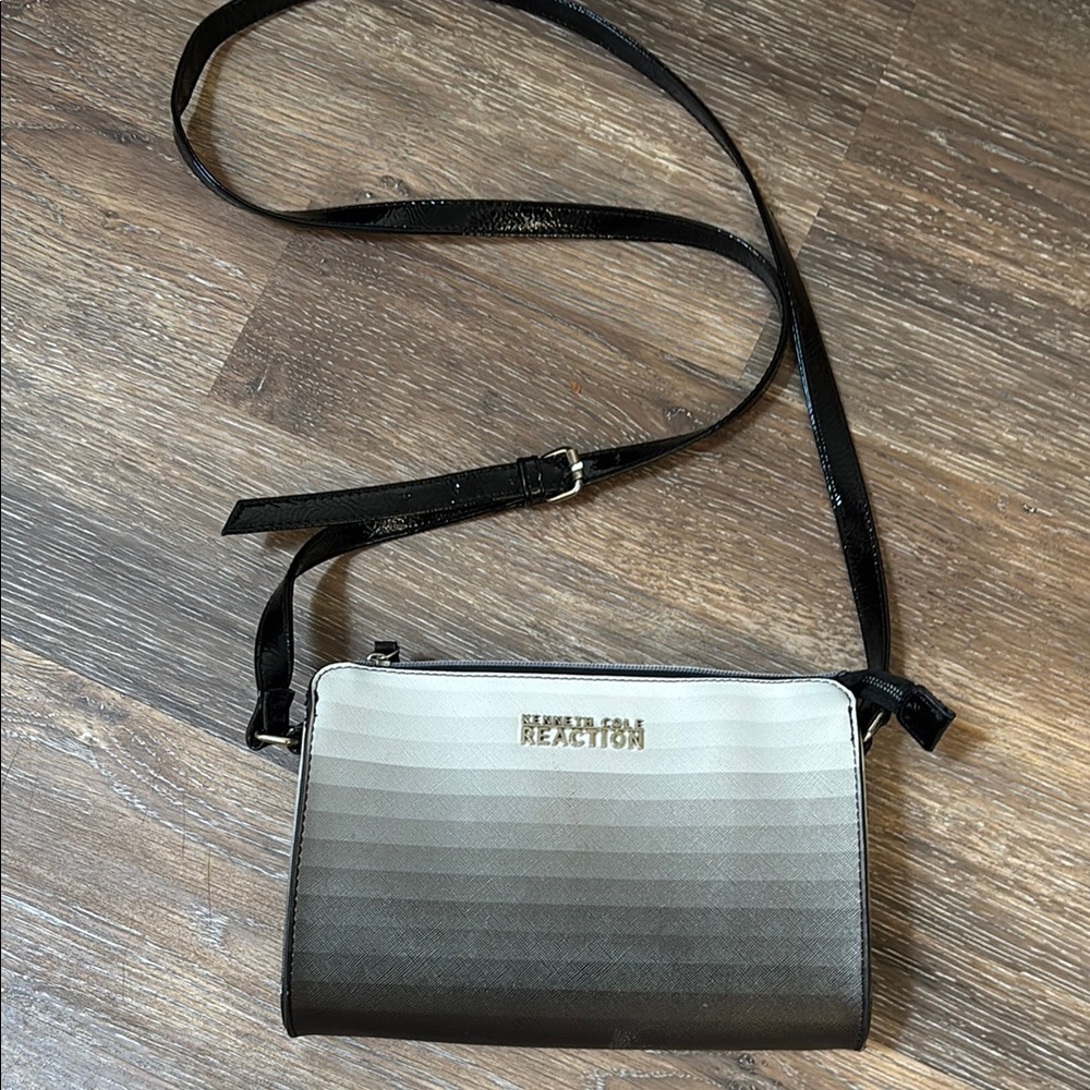 Kenneth Cole Reaction Crossbody Bag